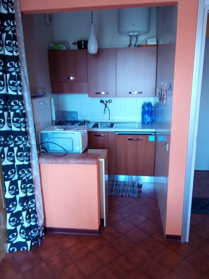 Condominio Ariazzurra S. Bart. San Bartolomeo Al Mare Eksteriør bilde